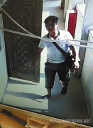 年63岁)和闻某(女